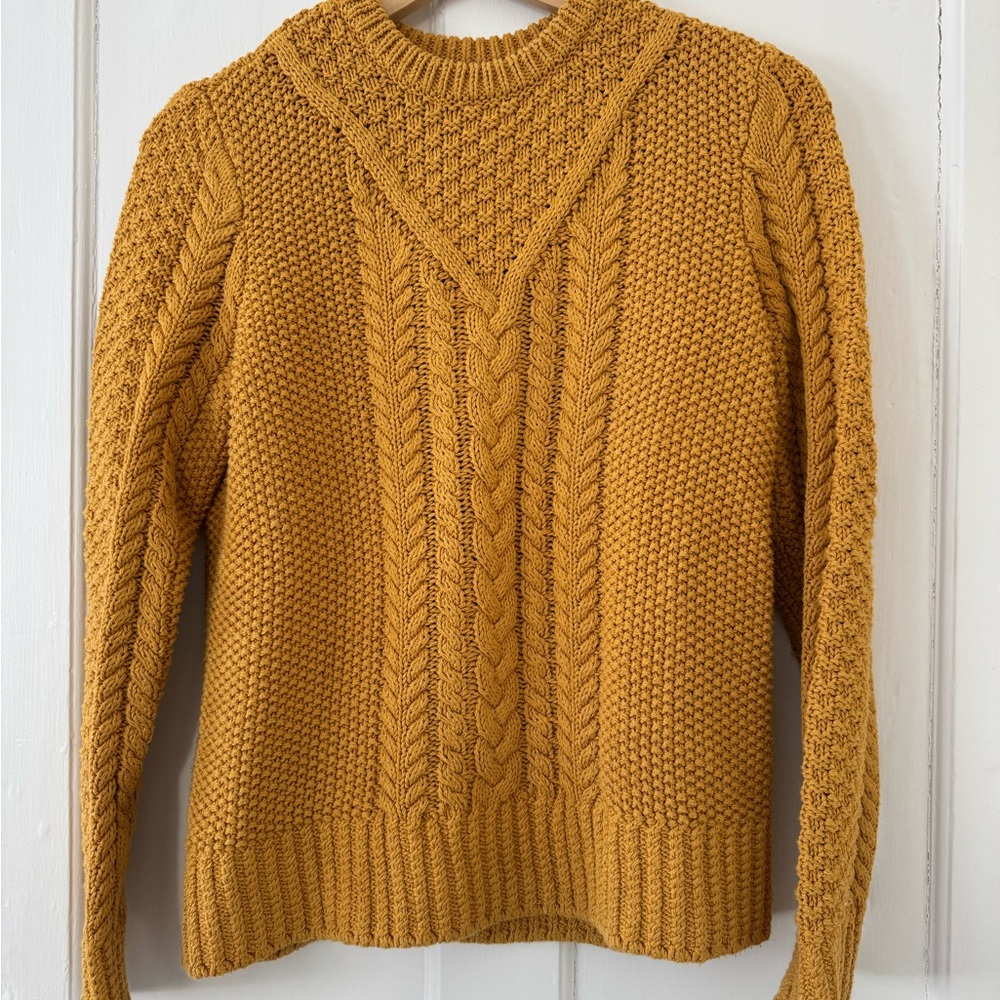 Women’s LL Bean Signature Cable Knit Sweater